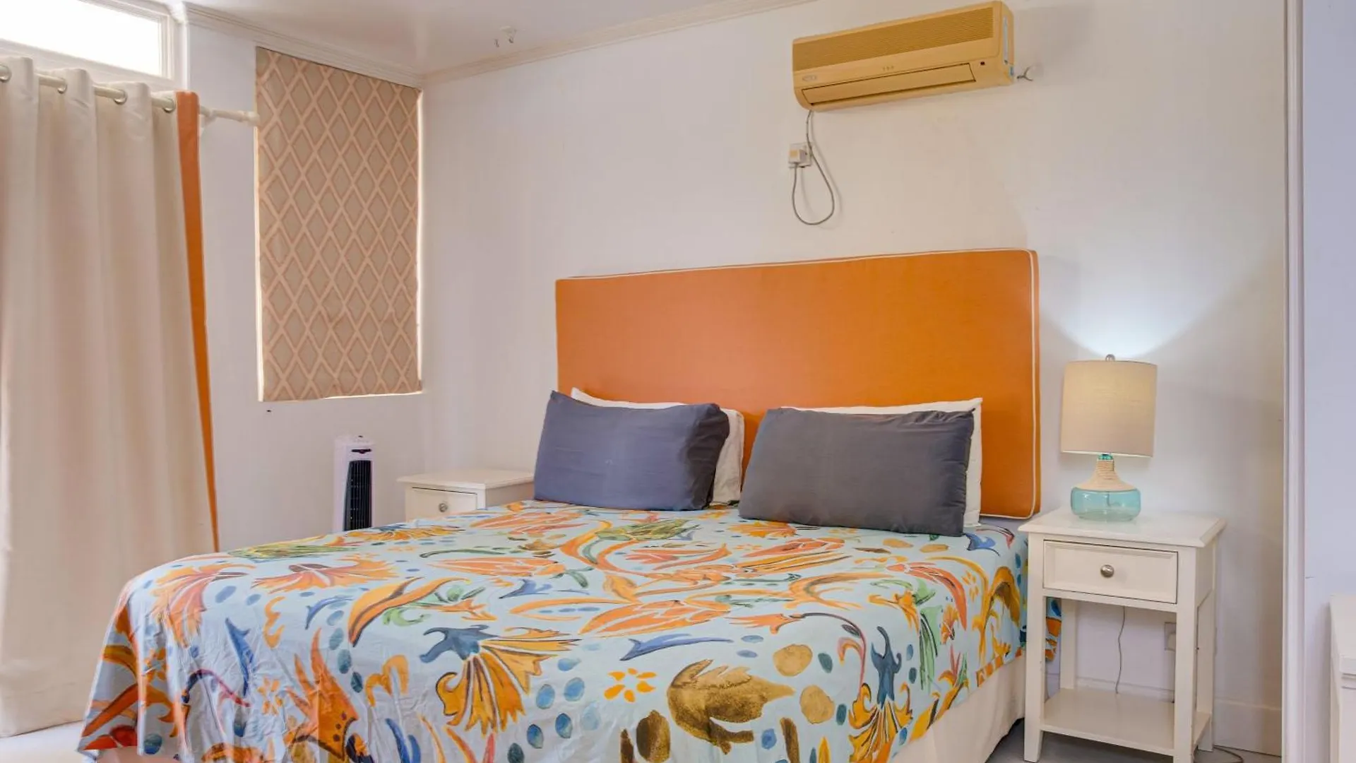 Villa Chilla 1- 2 Bedroom Rate Villa Cap Estate