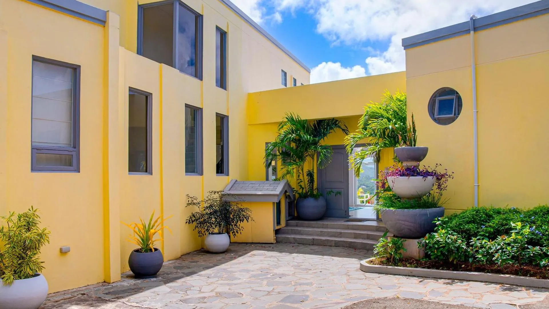 Villa Chilla 1- 2 Bedroom Rate Villa Cap Estate